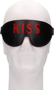 Kiss blindfold