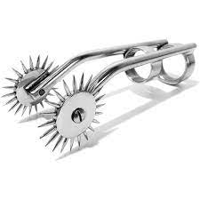 Rouge claw pin wheels