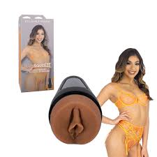 Main squeeze xxiayna marie