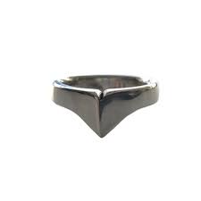 Rouge 32mm taj crown ring