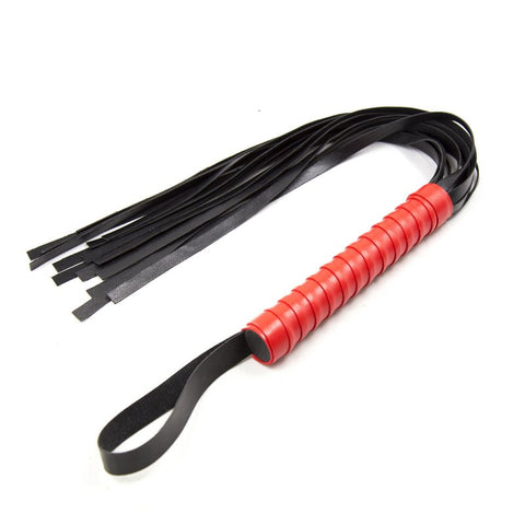 Fuffy red/black whip