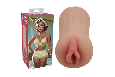 Xkin Pinup Bettie Blowkiss
