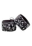 Printed ankle cuffs love street art fashion