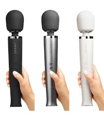 Le wand rechargeable vibrating massager